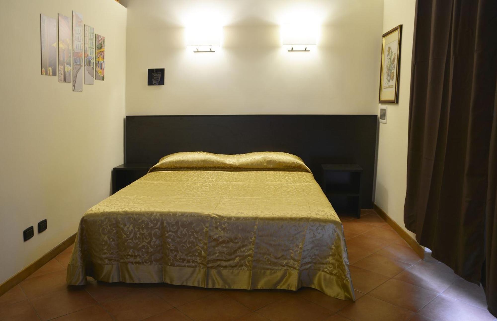 Gemelli Holidays -2 Easy Lofts, Groundfloor With Courtyard, Mezzanine Bedroom, Baby & Pet Friendly, Near Monte Mario Station Connecting To Center In 20 Minutes, 2 Steps From Bus, Groceries, Restaurants, Park, Cycle Path - Warm Guest Care In 4 Languag מראה חיצוני תמונה